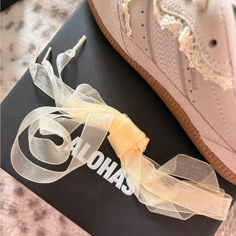 Alohas Lace Sneakers size 6 NWT - Picture 5 of 9